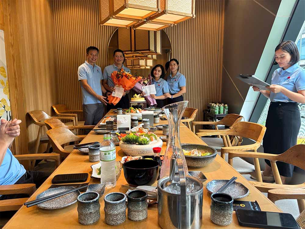 nhân viên Thái Bình Dương